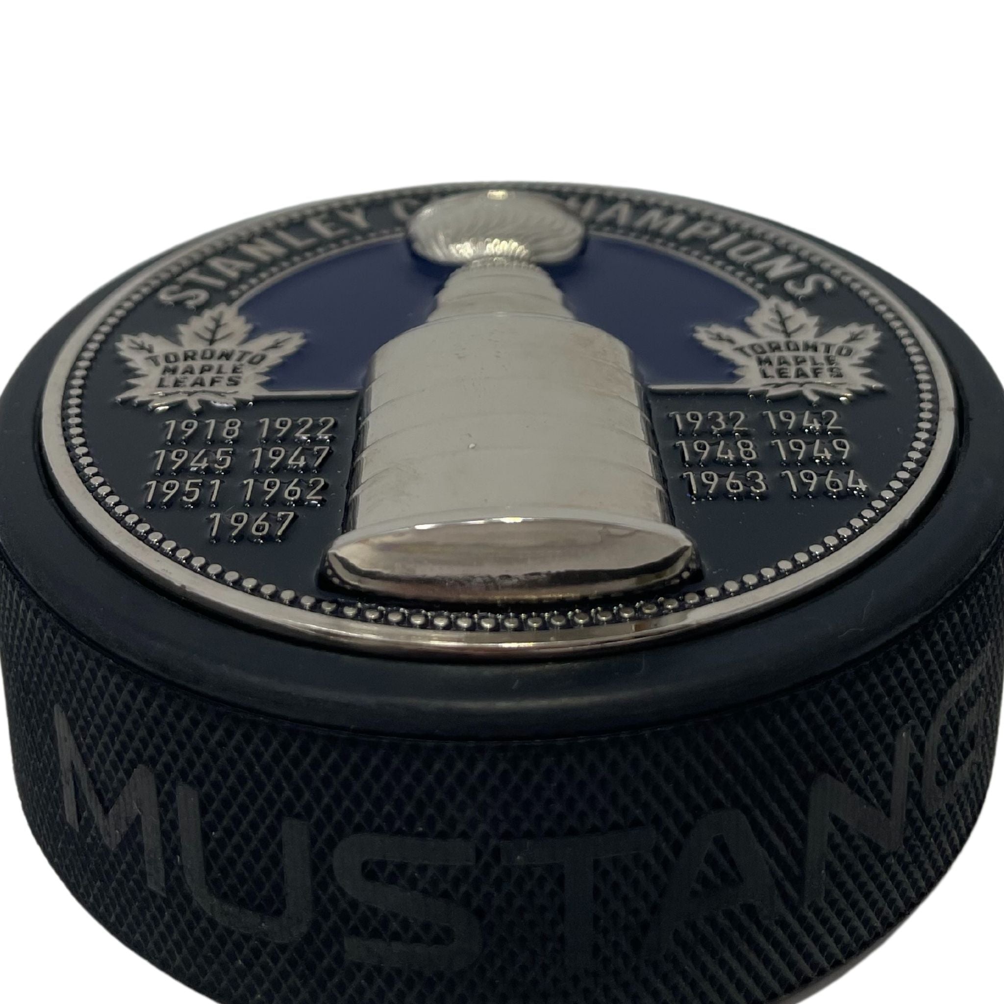 Toronto Maple Leafs Puck | Ultra 3D Stanley Cup Medallion
