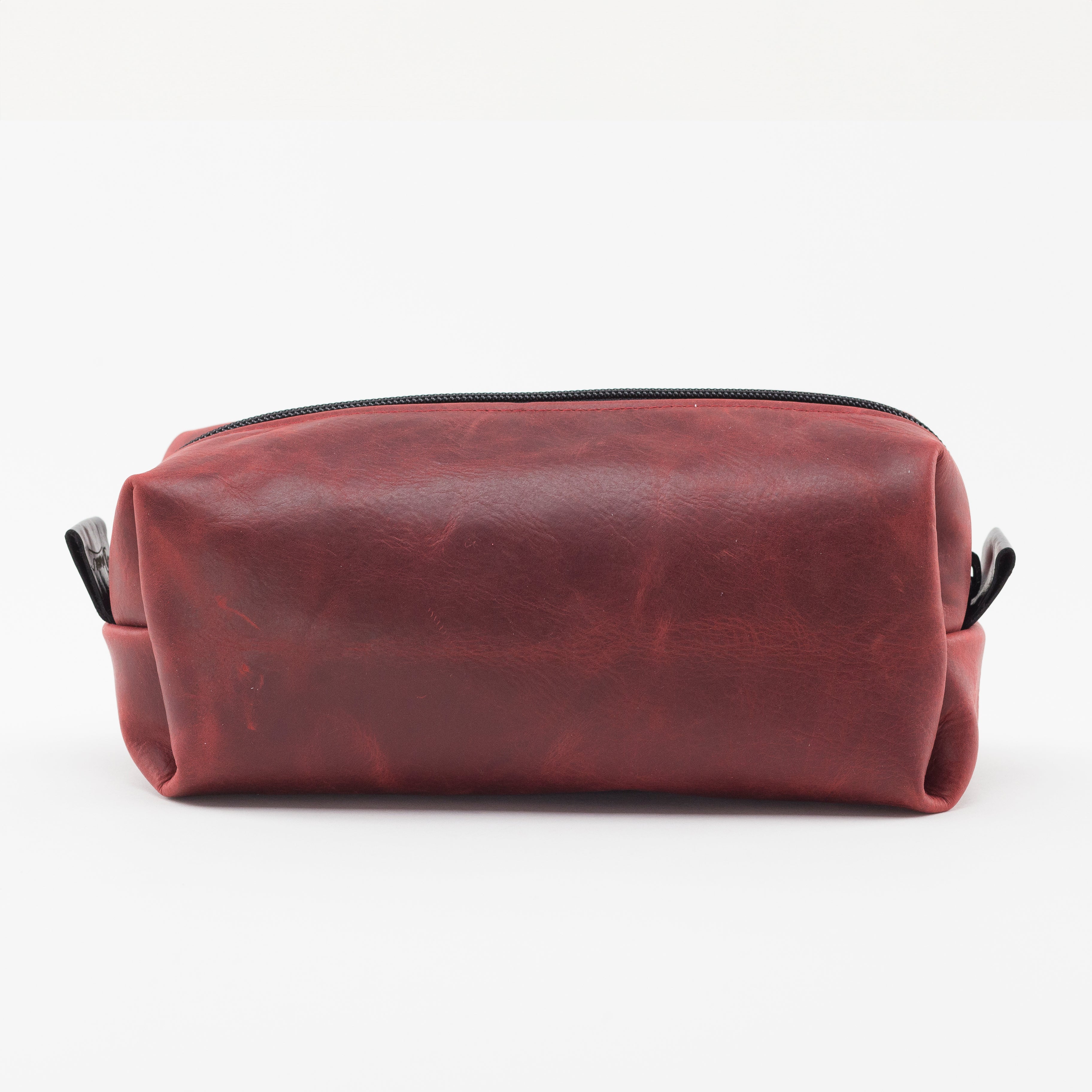 Part Logo Leather Shave Kit