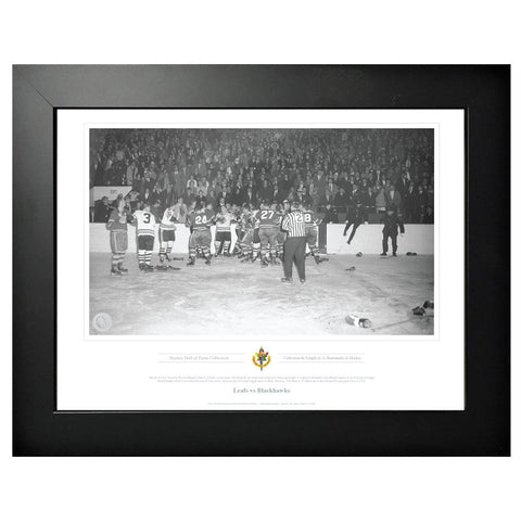 Toronto Maple Leafs Memorabilia - Hockey Brawl Black & White Classic - 12" x 16" Frame