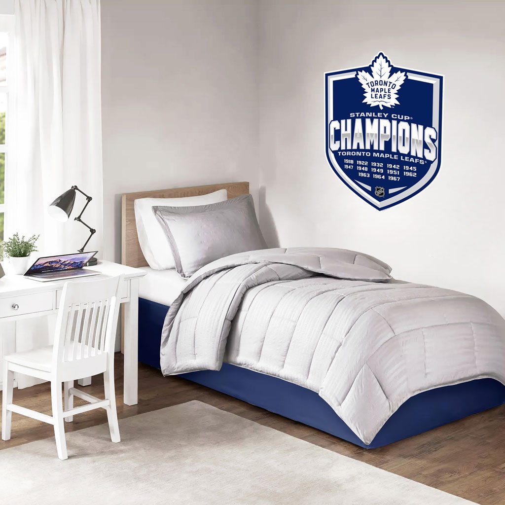 Toronto Maple Leafs 16"x22" Repositionable Shield Decal