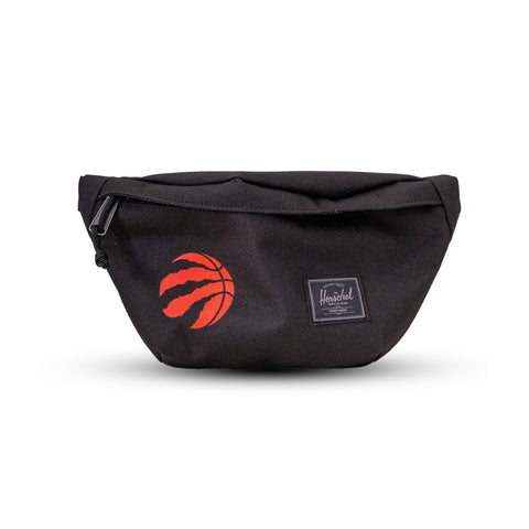 Part Logo Seventeen Hip Sack